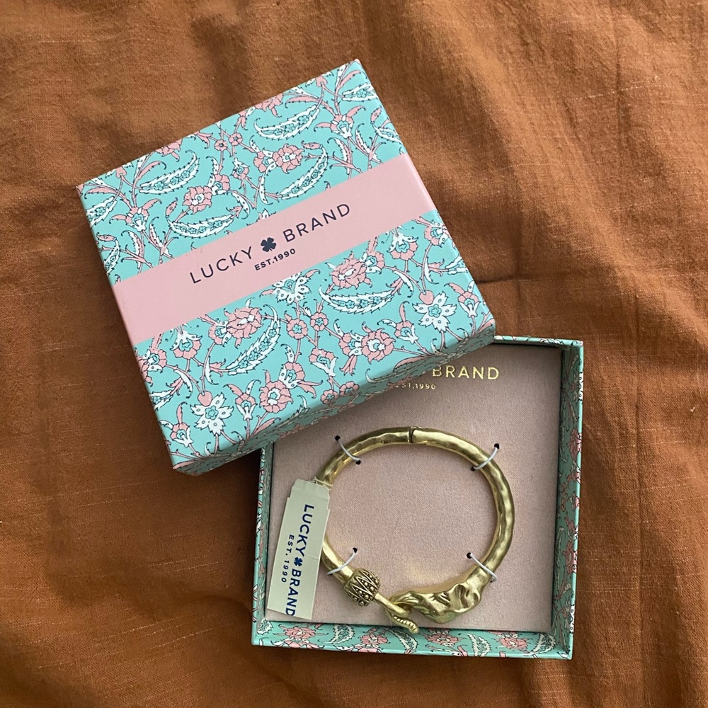 NWT Lucky Brand Elephant Bracelet in box